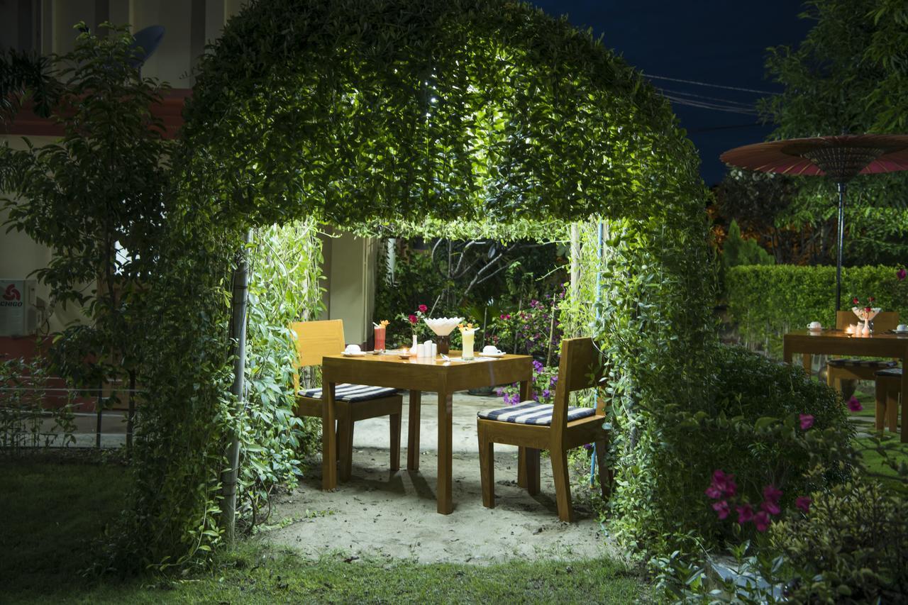 Crown Prince Hotel Bagan Dış mekan fotoğraf